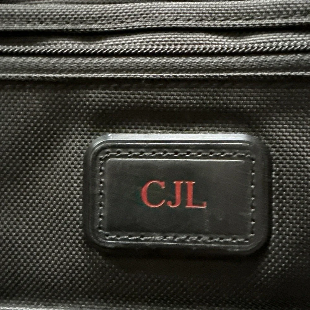 Tumi‎ Alpha 2 Slim Deluxe Portfolio Briefcase Laptop Bag Nylon 26110D2 No Strap